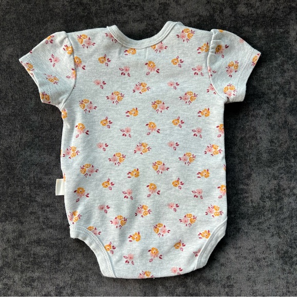 Rabbit + Bear Outfit Size 3-6 Months - Picture 6 of 10